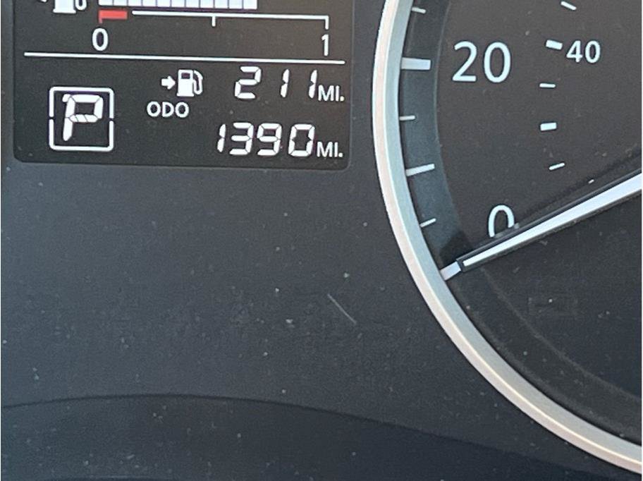 Certified 2025 Nissan Versa S w/ S Plus Package FWD image 18