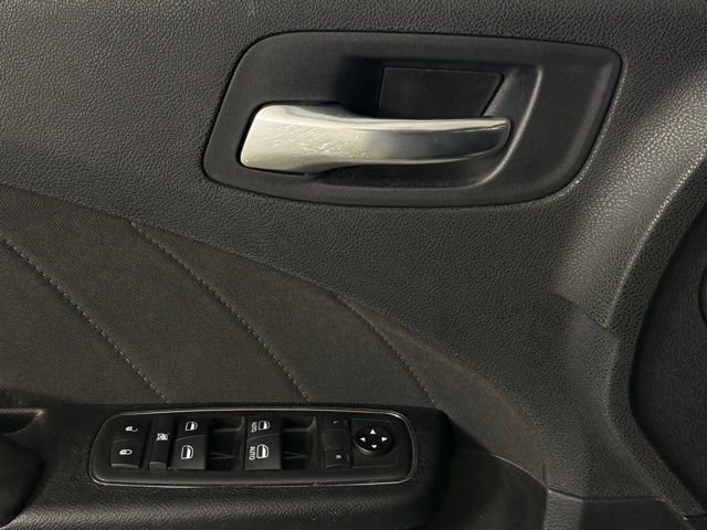 Used 2021 Dodge Charger SXT w/ Blacktop Package image 12