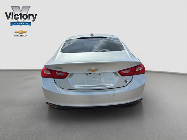 Used 2018 Chevrolet Malibu LT w/ Driver Confidence Package FWD image 6