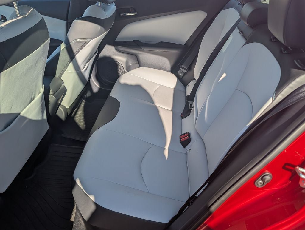 Certified 2017 Toyota Prius Four w/ Carpet Mat Package FWD image 5
