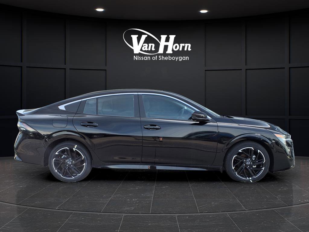 New 2026 Nissan Sentra SR w/ Floor Mat Package FWD image 14