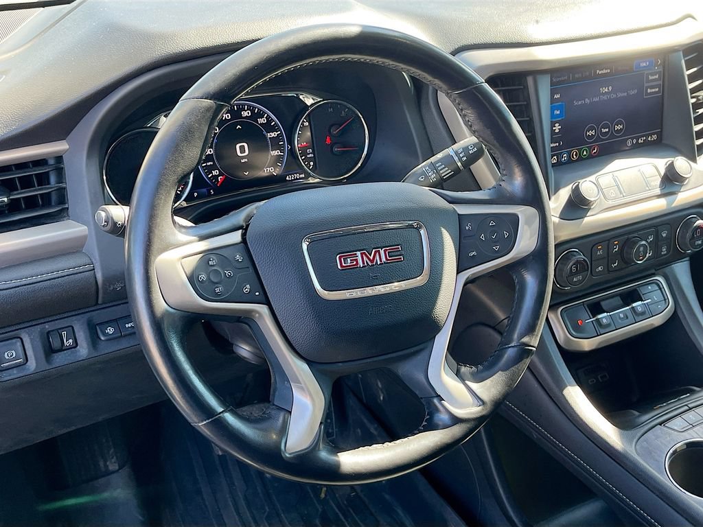 Used 2022 GMC Acadia Denali w/ Denali Ultimate Package AWD/4WD image 11