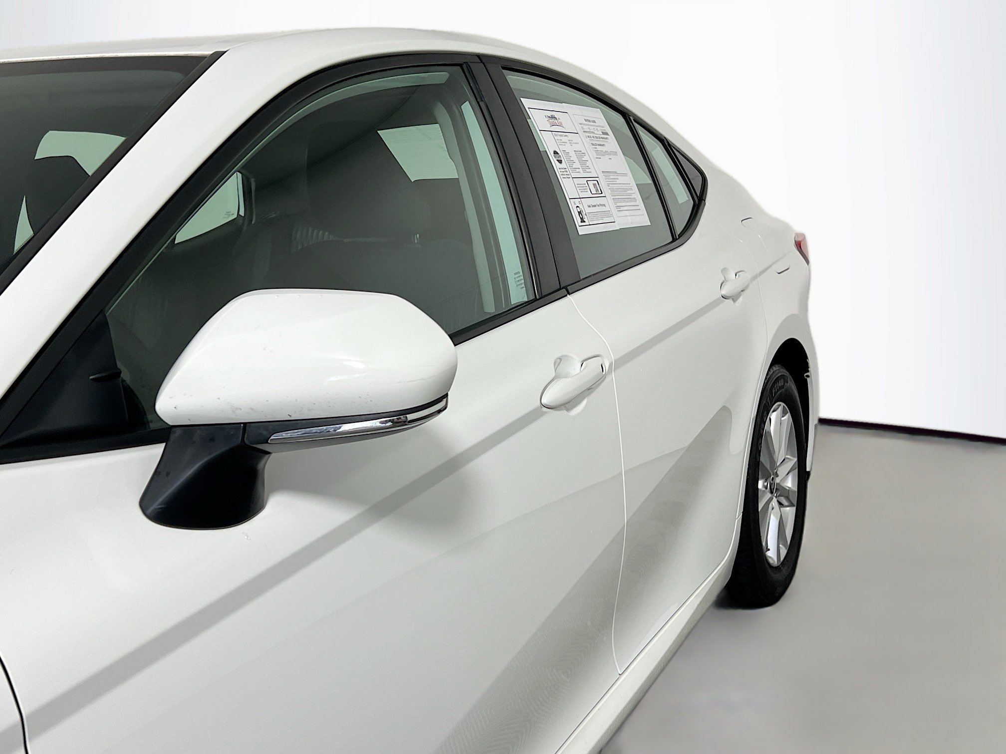 Used 2025 Toyota Camry LE FWD image 13