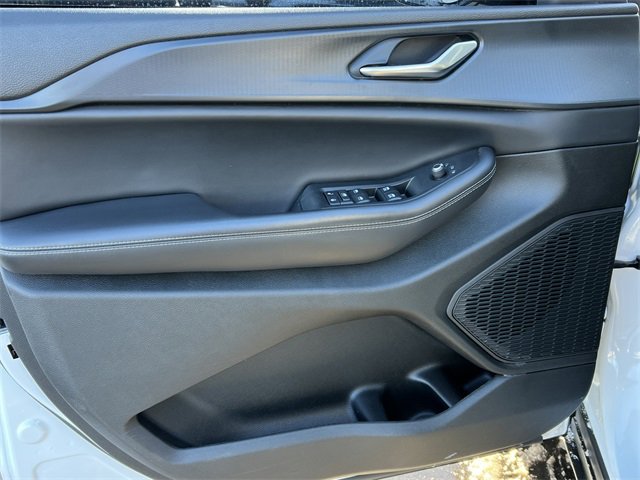 Certified 2023 Jeep Grand Cherokee Altitude image 15