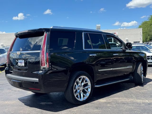 Used 2016 Cadillac Escalade Luxury AWD/4WD image 22