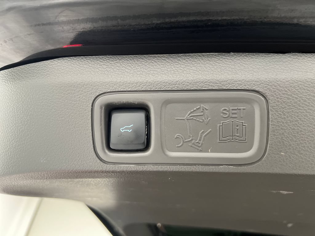 Used 2021 Ford Expedition Limited w/ Cargo Package RWD image 52