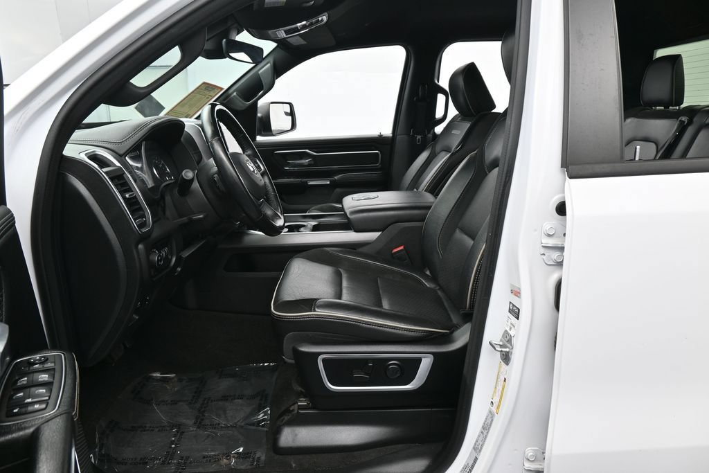 Used 2023 RAM 1500 Laramie AWD/4WD image 11