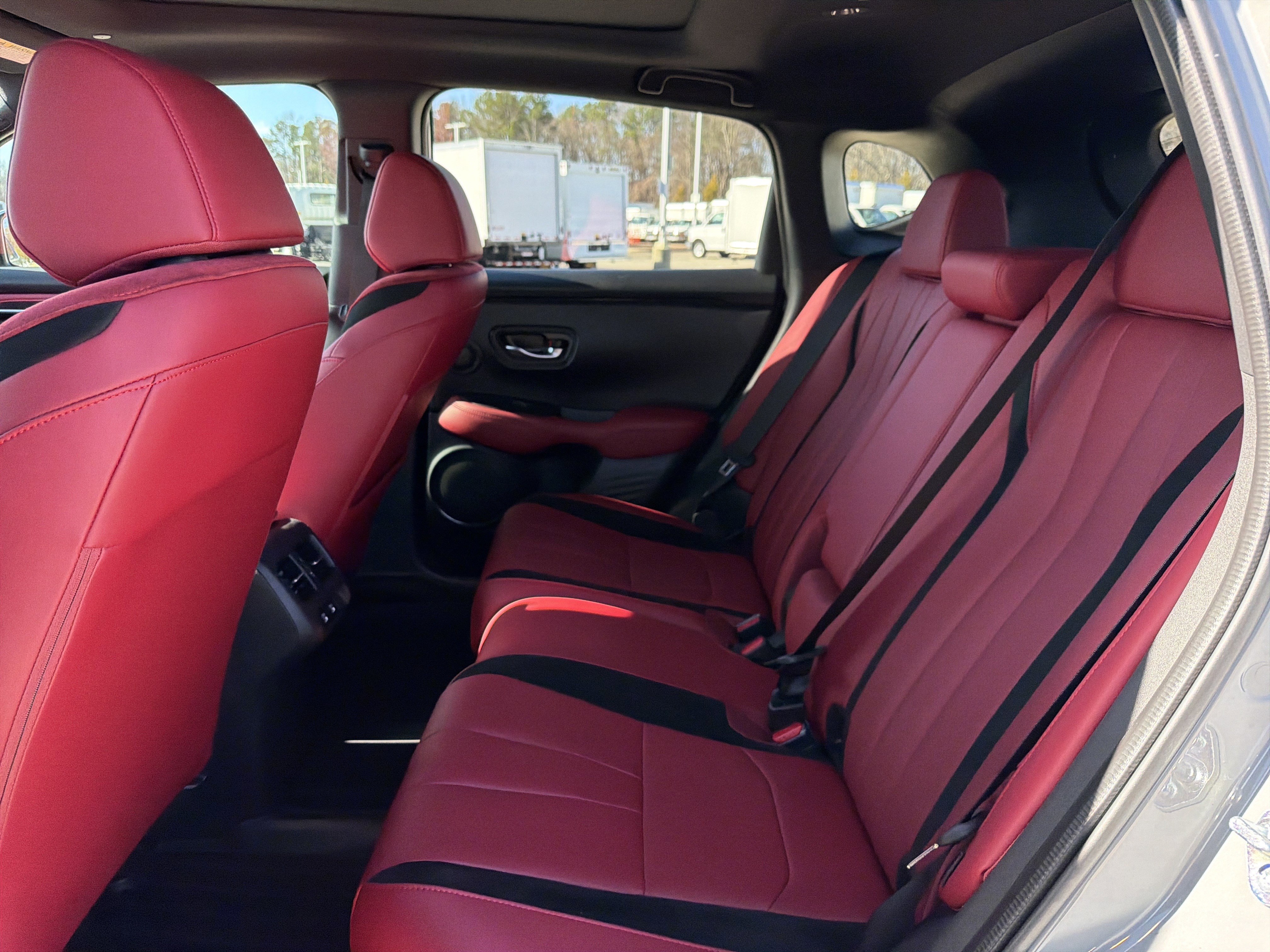 Certified 2025 Acura ADX A-Spec image 31