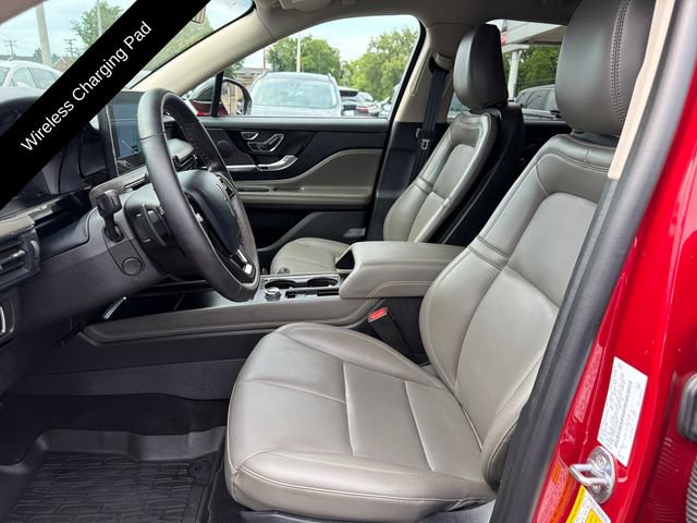 Used 2025 Lincoln Corsair AWD w/ Equipment Group 101A image 14
