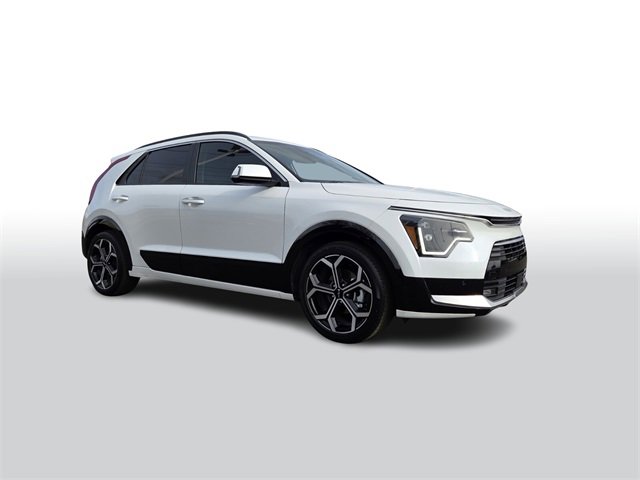 Certified 2024 Kia Niro SX Touring image 2