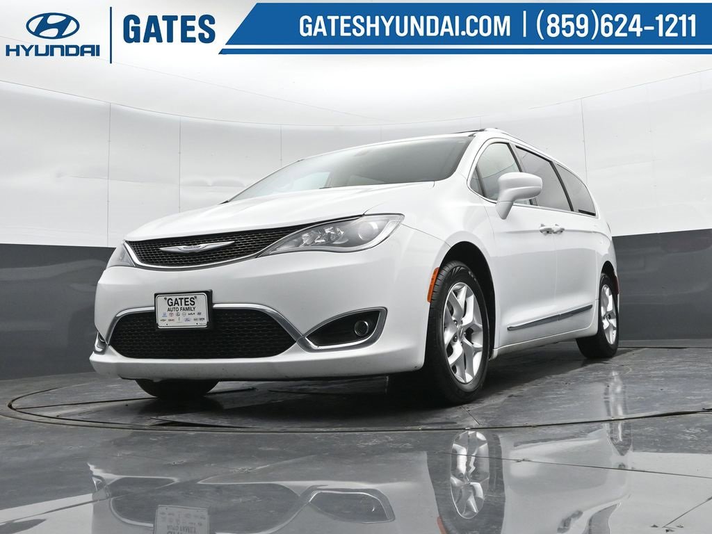 Used 2017 Chrysler Pacifica Touring-L Plus image 72