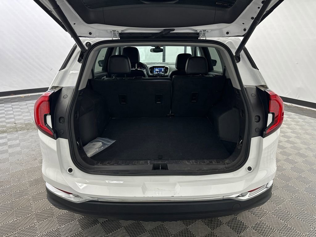 Used 2024 GMC Terrain SLT FWD image 20