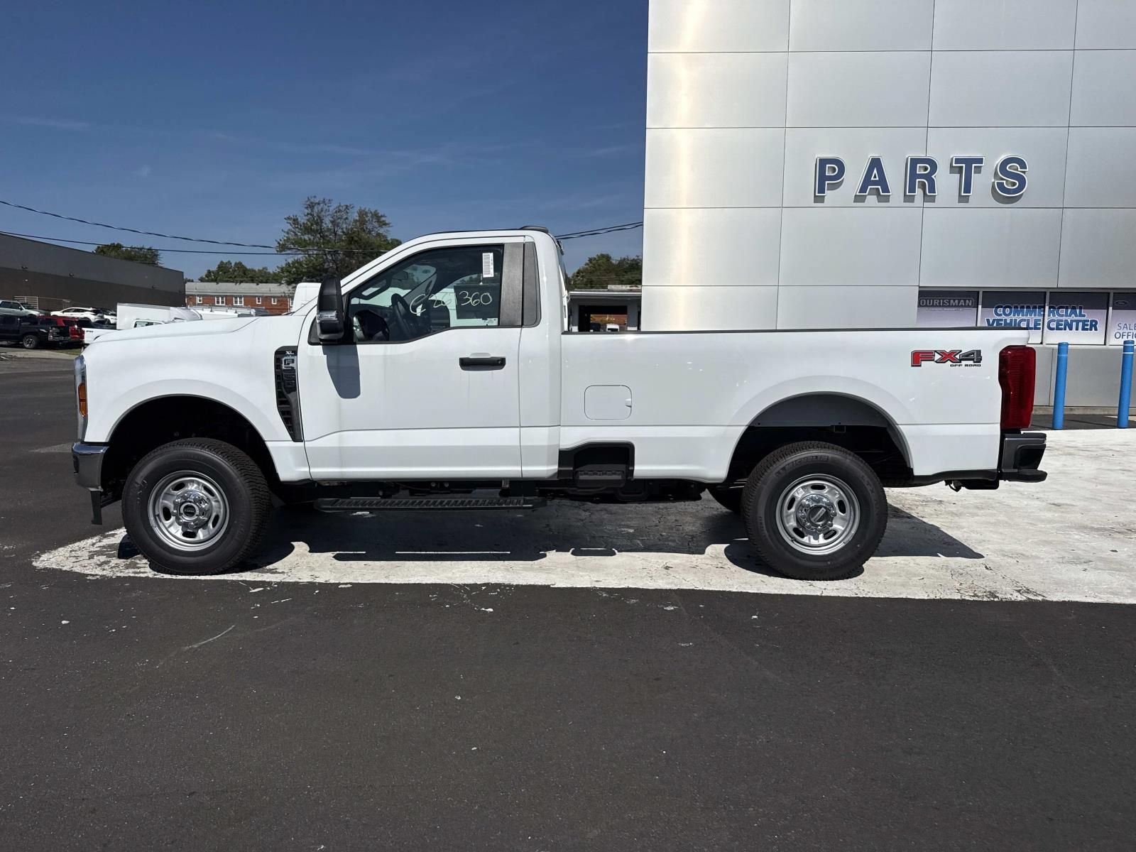 New 2026 Ford F250 XL w/ XL Driver Assist Package AWD/4WD image 6