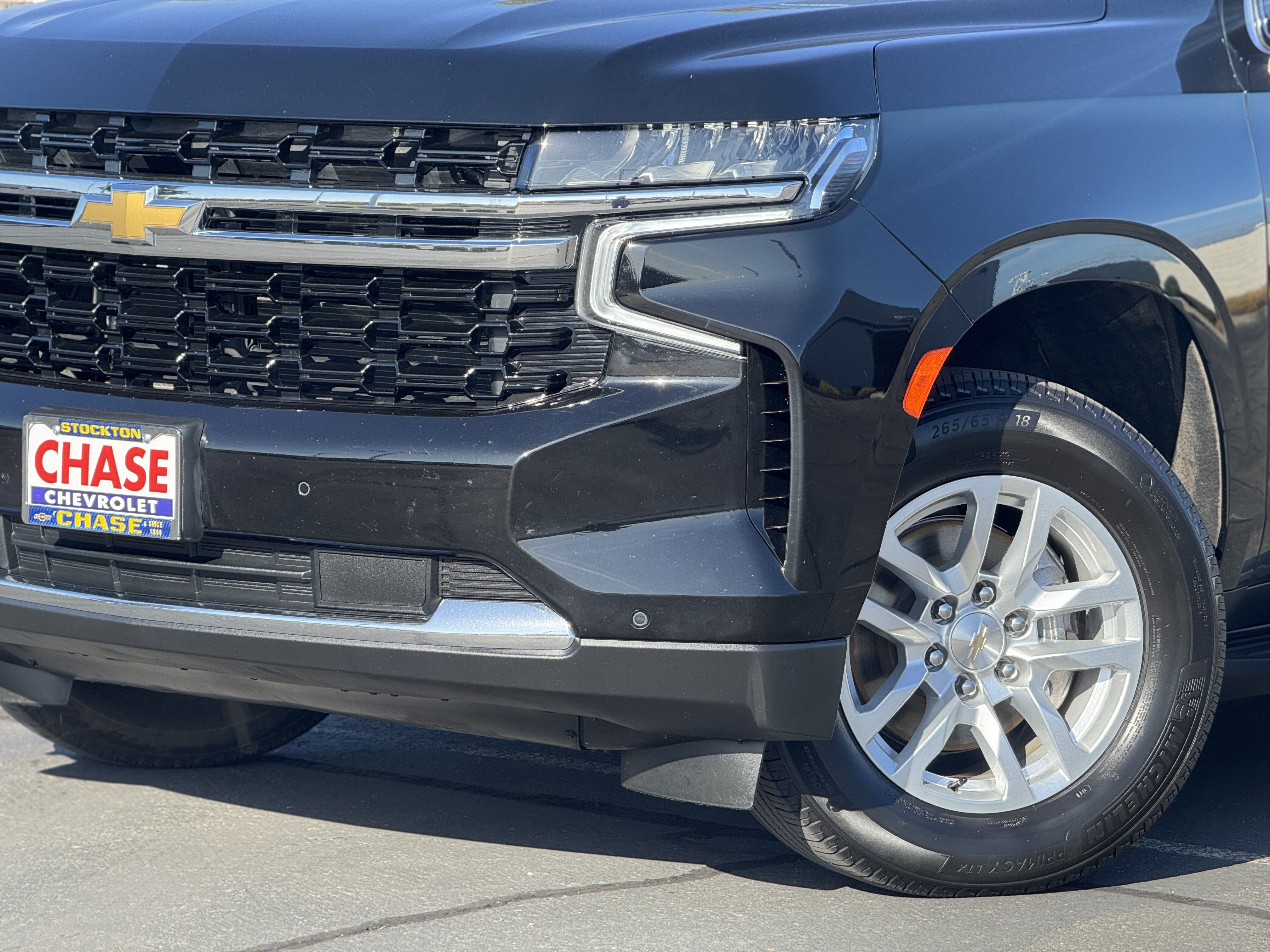 Certified 2024 Chevrolet Suburban LS AWD/4WD image 3