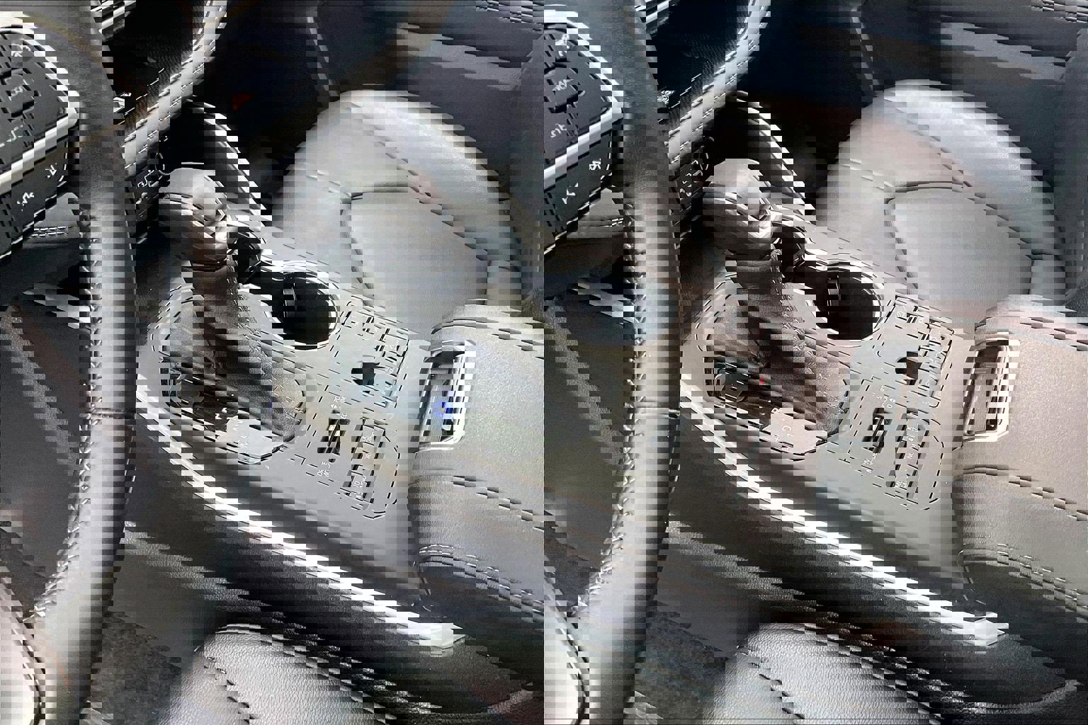 Used 2023 Toyota Highlander XLE image 22