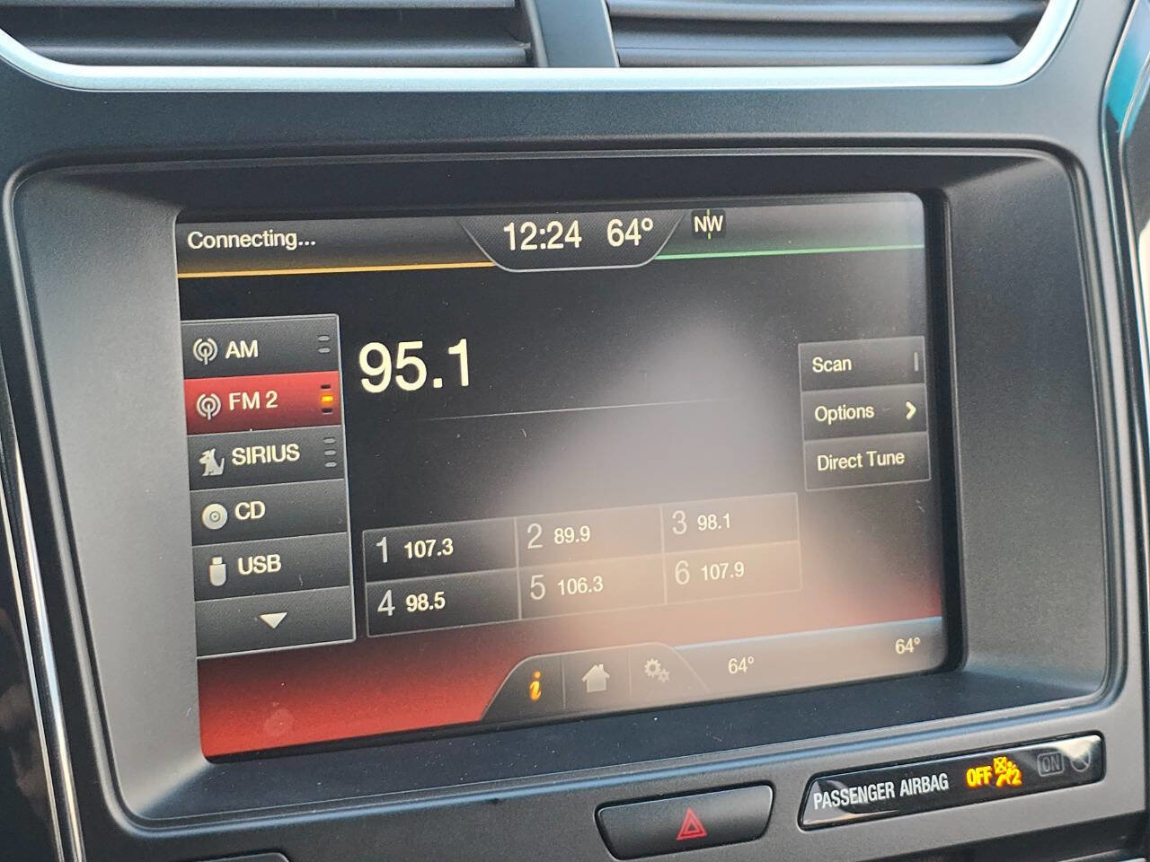 Used 2016 Ford Explorer XLT w/ Equipment Group 202A image 7