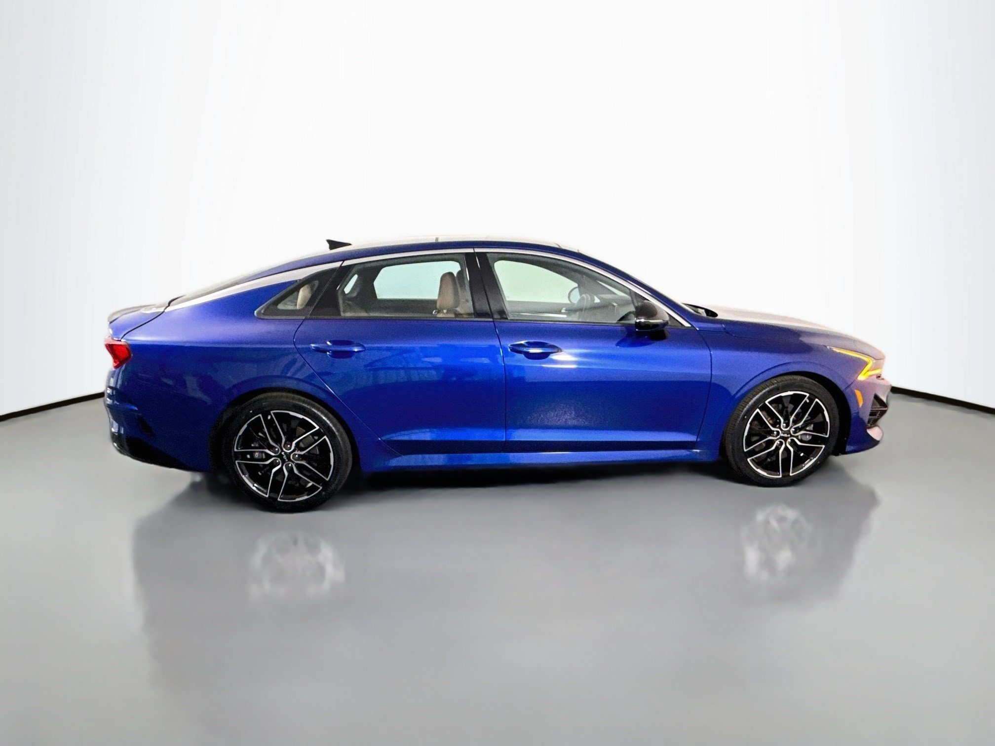 Used 2023 Kia K5 GT FWD image 11