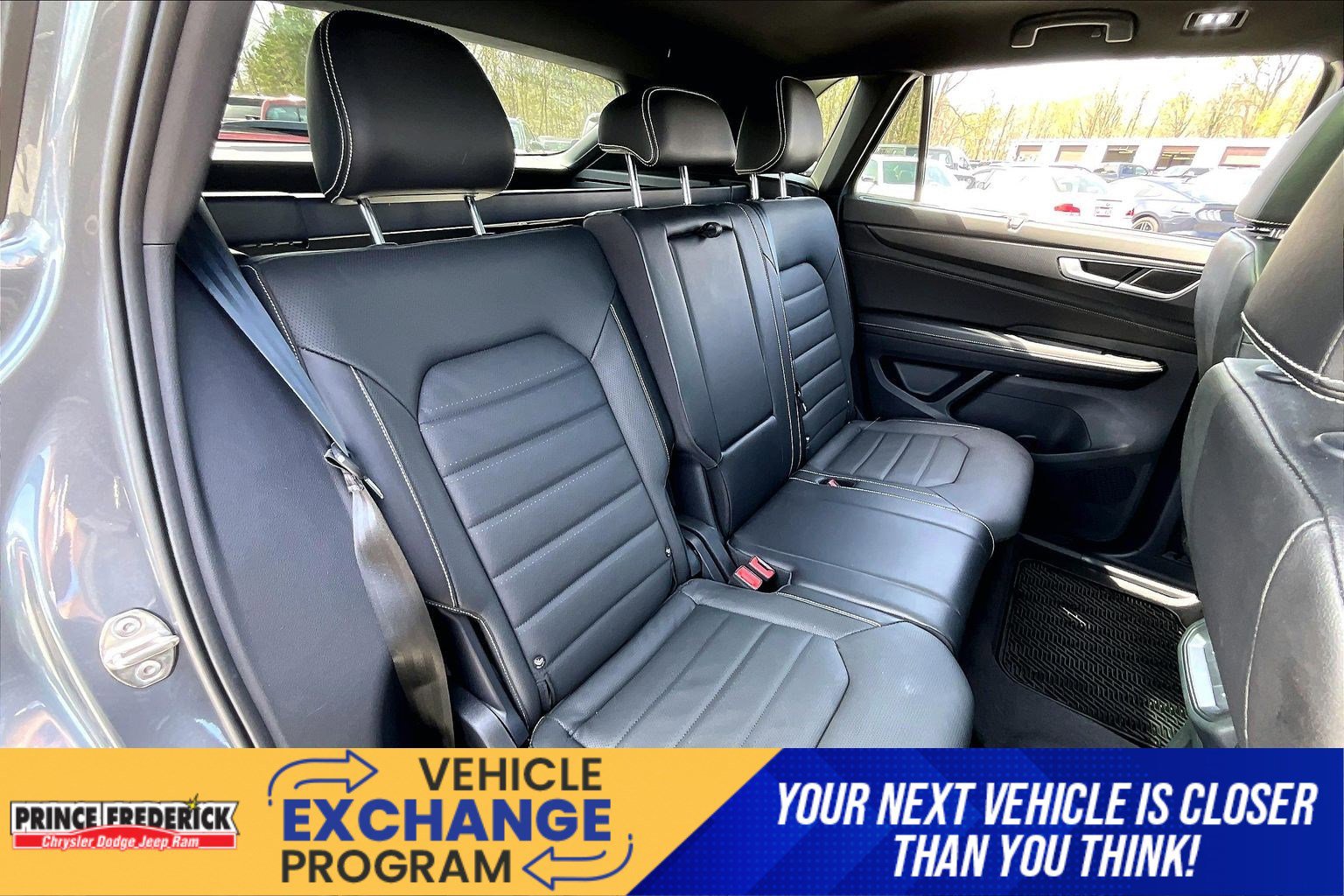 Used 2024 Volkswagen Atlas Cross Sport SEL R-Line AWD/4WD image 23