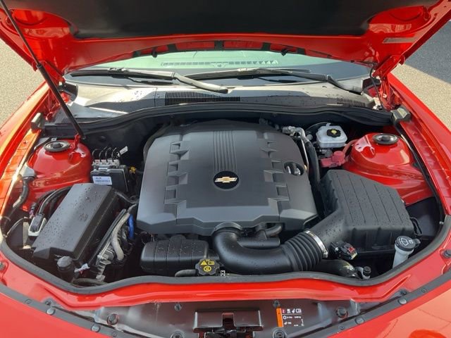 Used 2013 Chevrolet Camaro LS RWD image 17