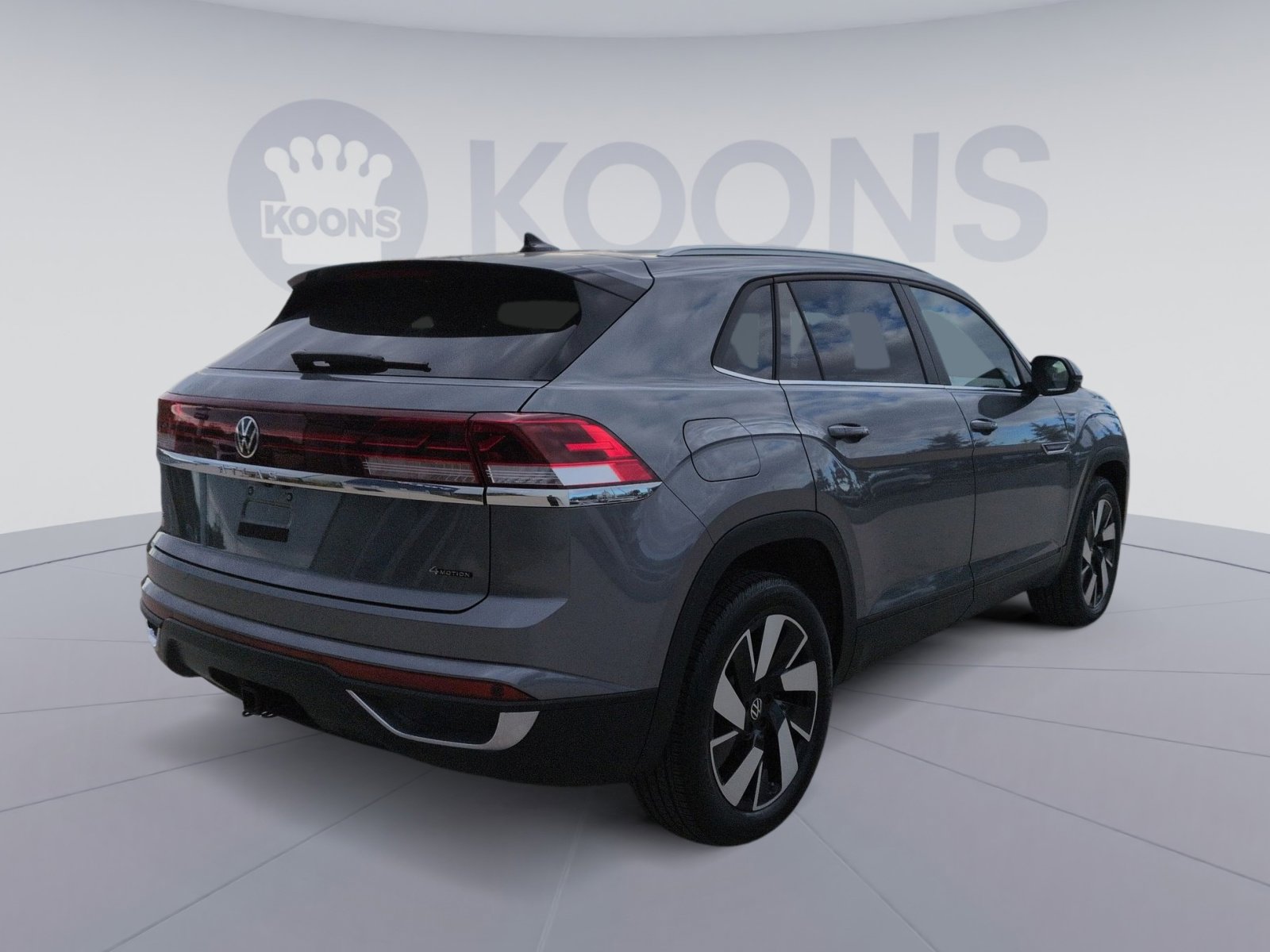 Used 2025 Volkswagen Atlas Cross Sport SE image 7