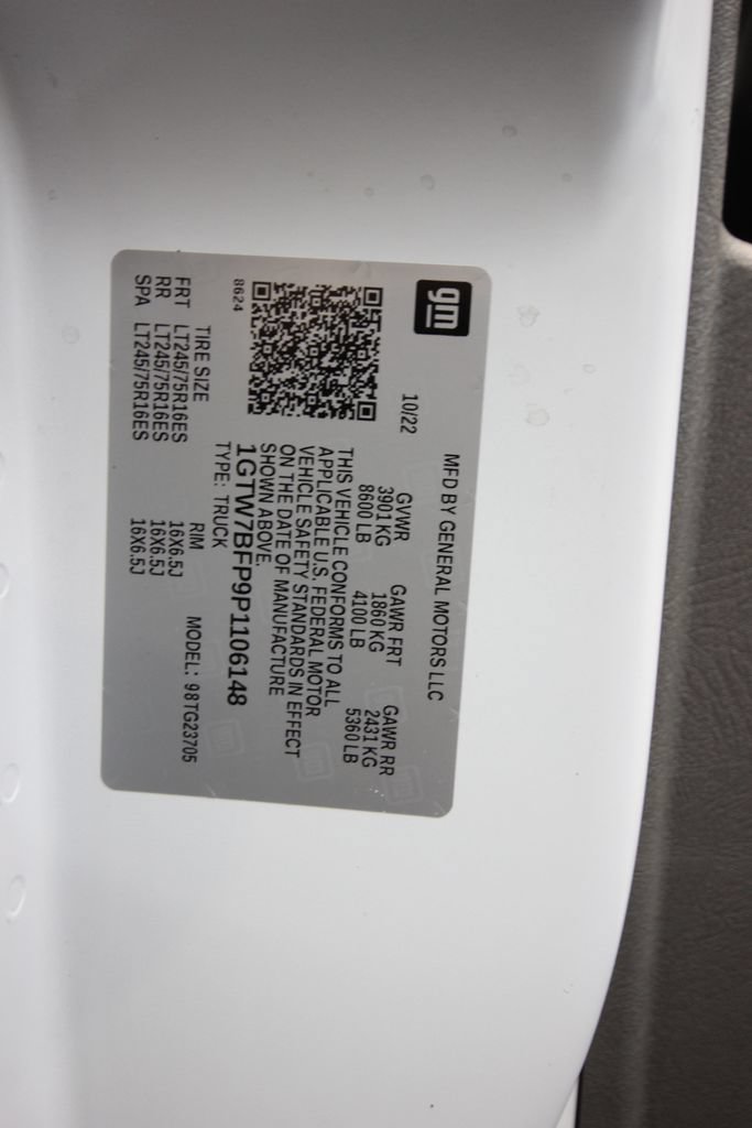 Used 2023 GMC Savana 2500 Extended RWD image 26