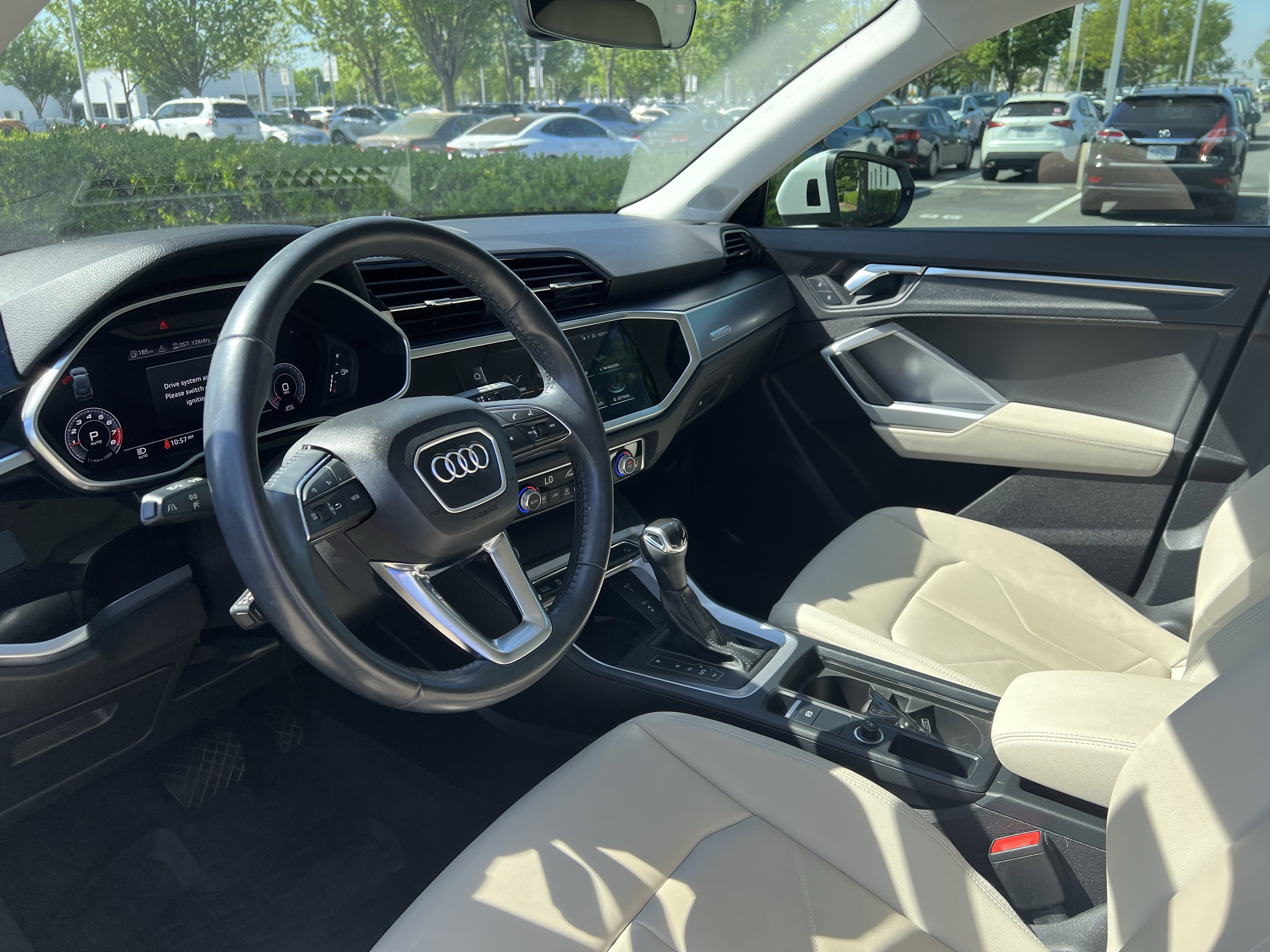 Used 2020 Audi Q3 2.0T Premium Plus image 17