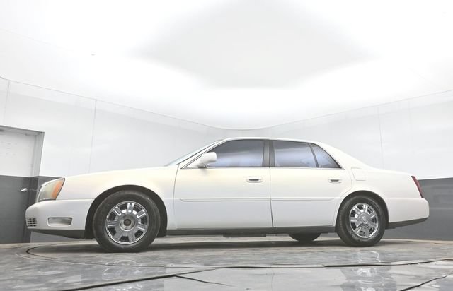 Used 2004 Cadillac De Ville w/ Equipment Group FWD image 42