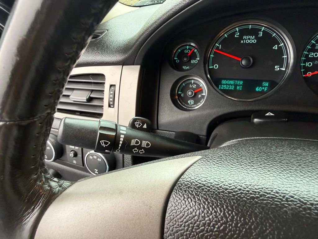 Used 2013 Chevrolet Silverado 2500 LTZ w/ LTZ Plus Package image 30