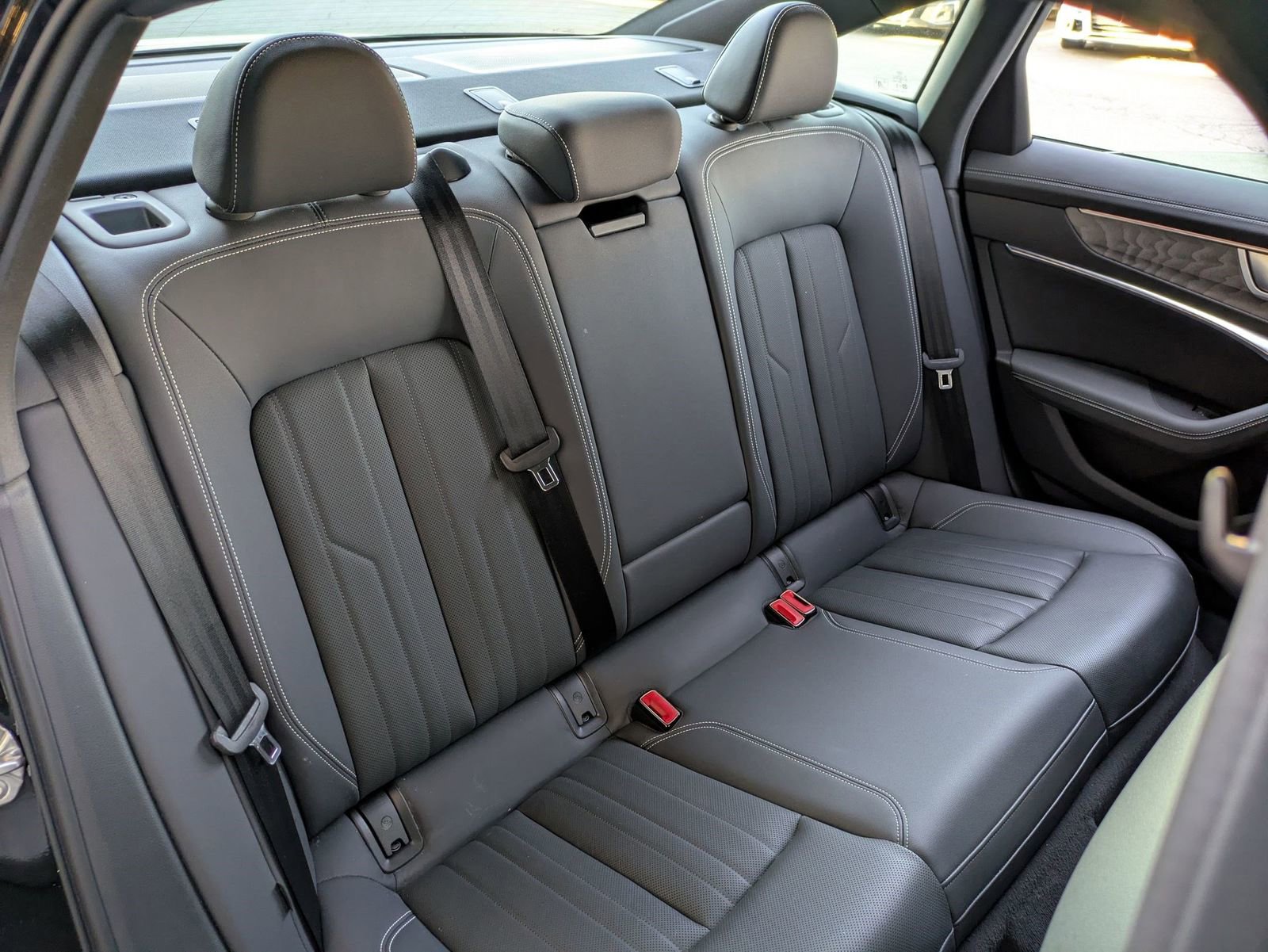 Used 2025 Audi A6 Premium Plus w/ Premium Plus Package image 29