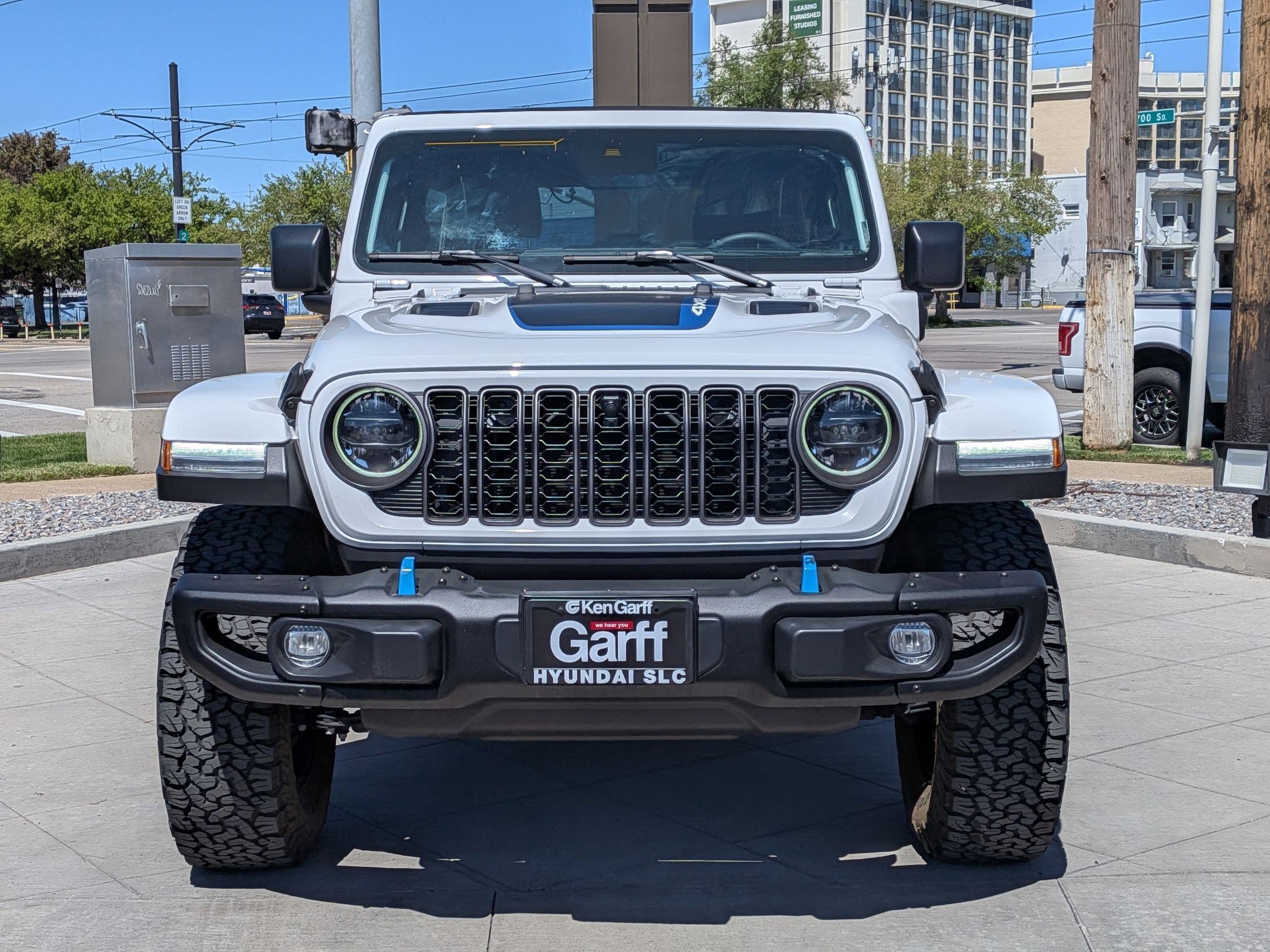 Used 2024 Jeep Wrangler Unlimited Rubicon 4xe AWD/4WD image 11