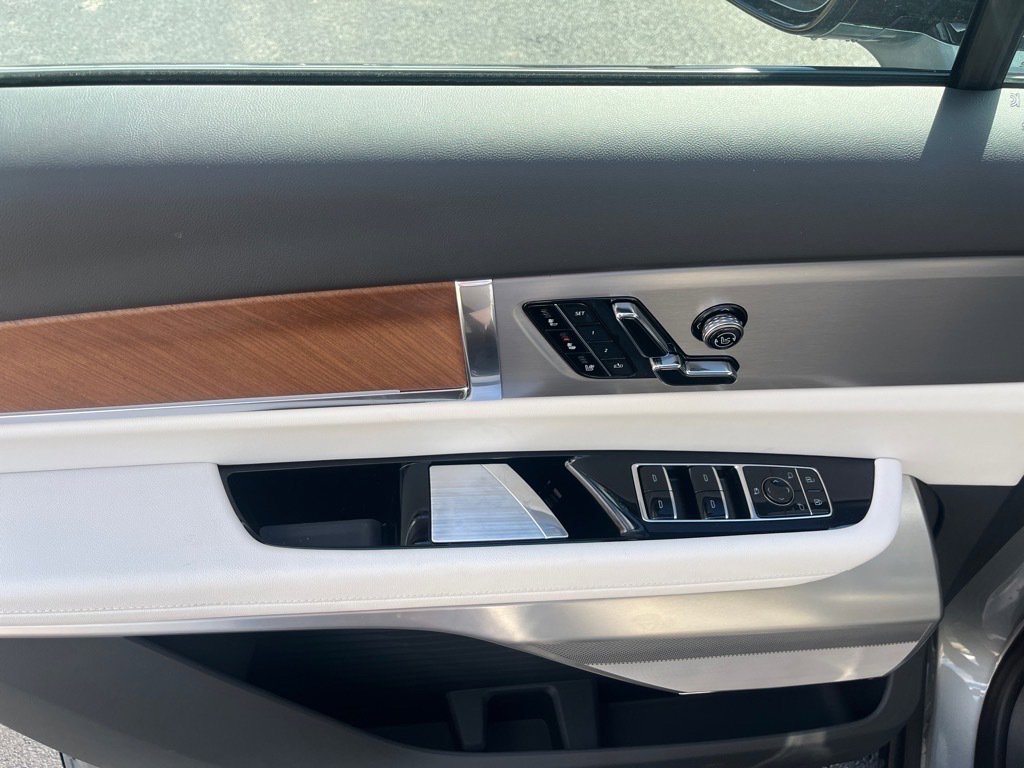 New 2026 Cadillac Vistiq Luxury image 6