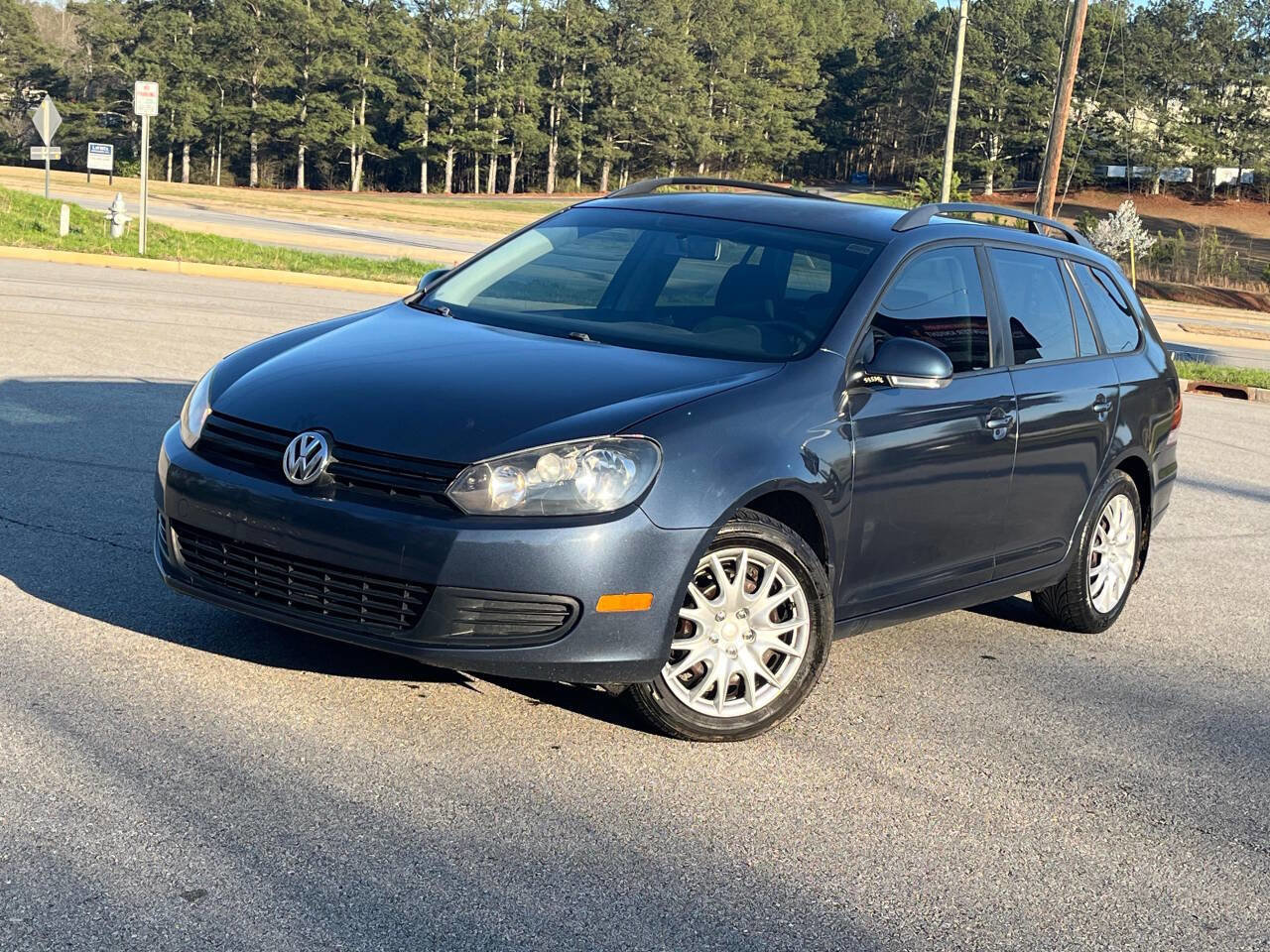Used 2010 Volkswagen Jetta S FWD image 1