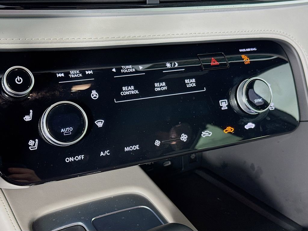 Certified 2026 INFINITI QX60 Autograph w/ Dark Cargo Package image 16