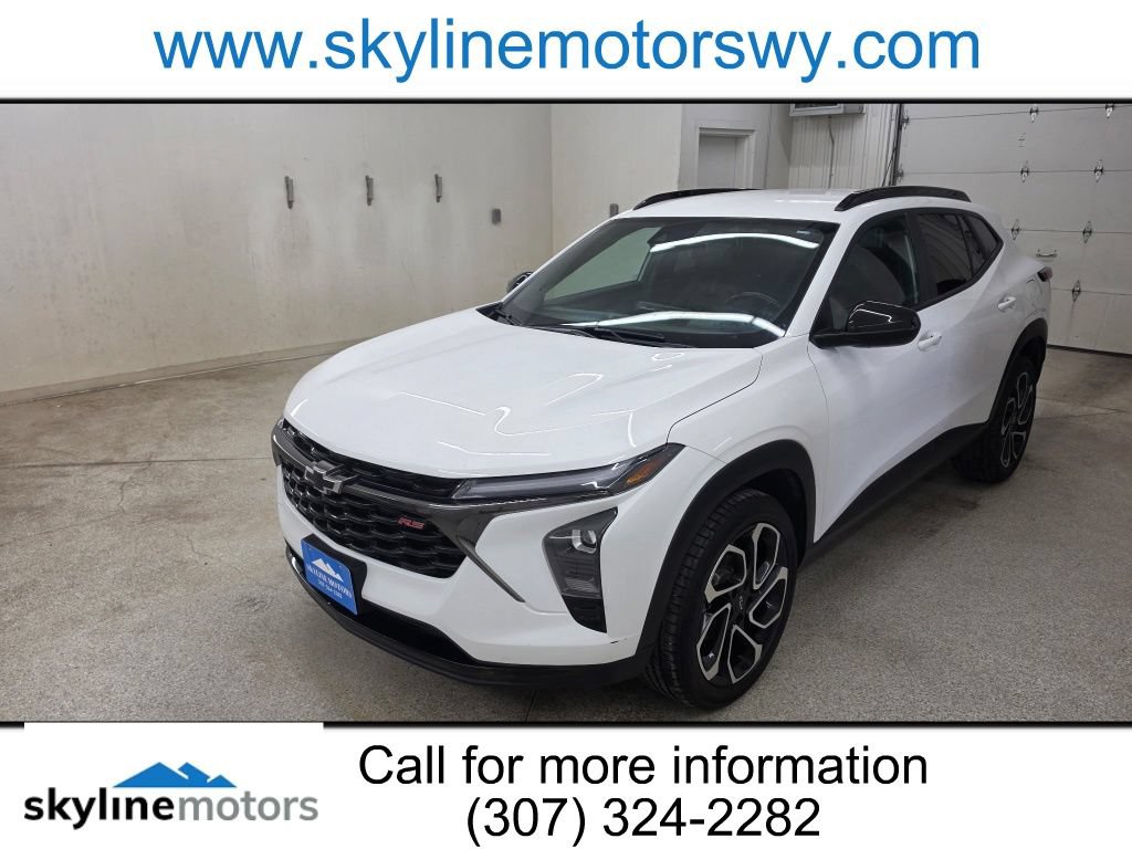 Used 2024 Chevrolet Trax RS