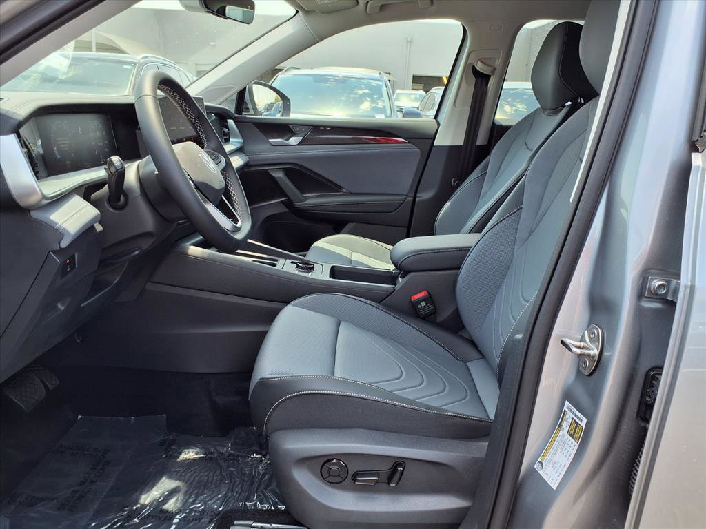 New 2026 Volkswagen Tiguan SE image 11