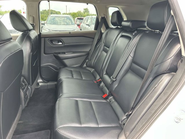 Used 2023 Nissan Rogue SL AWD/4WD image 17