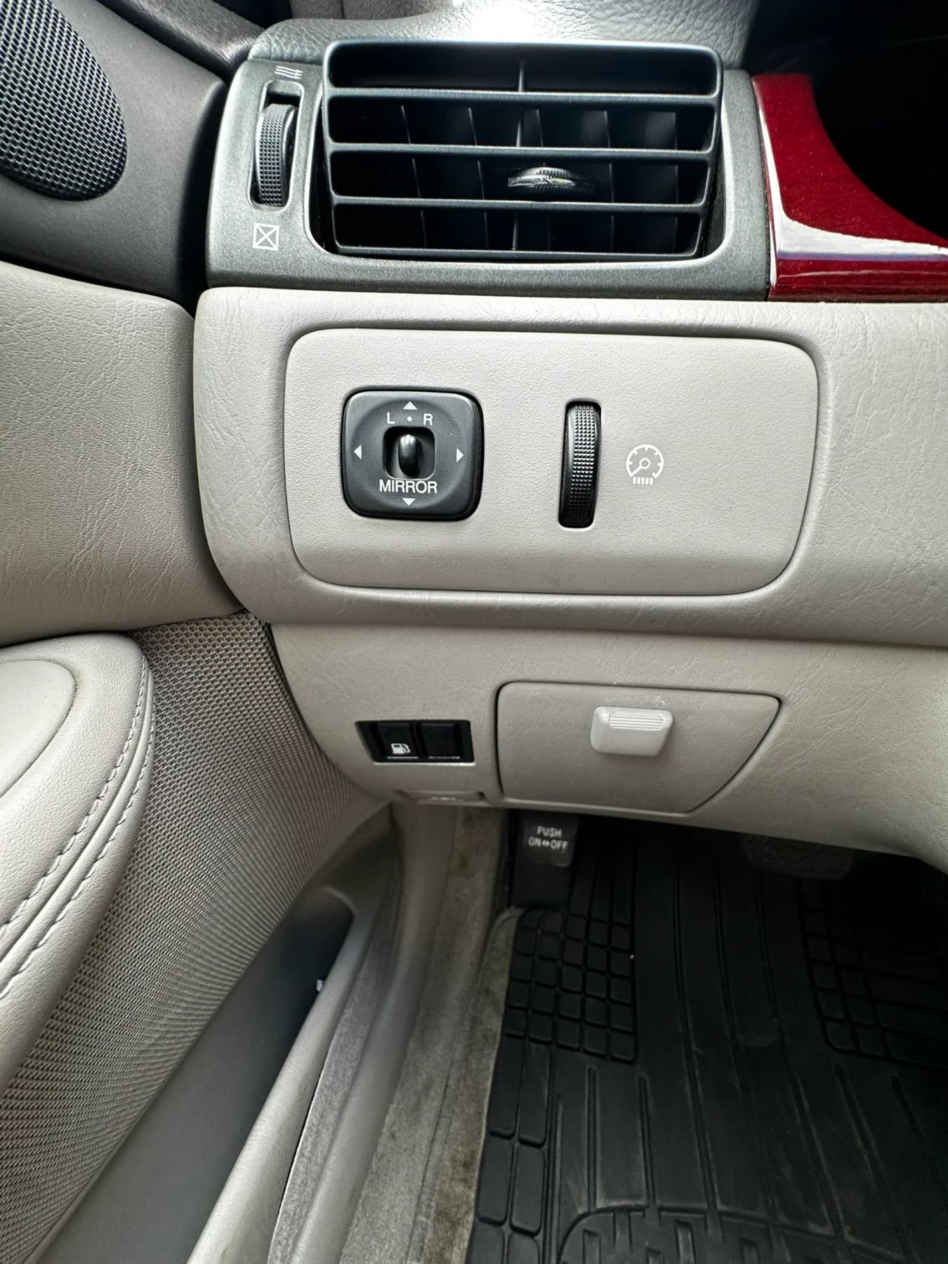 Used 2002 Lexus ES 330 FWD image 34