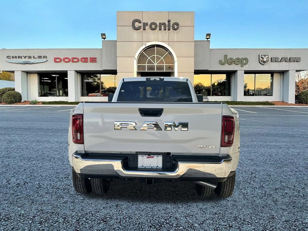 New 2026 RAM 3500 Tradesman AWD/4WD image 4