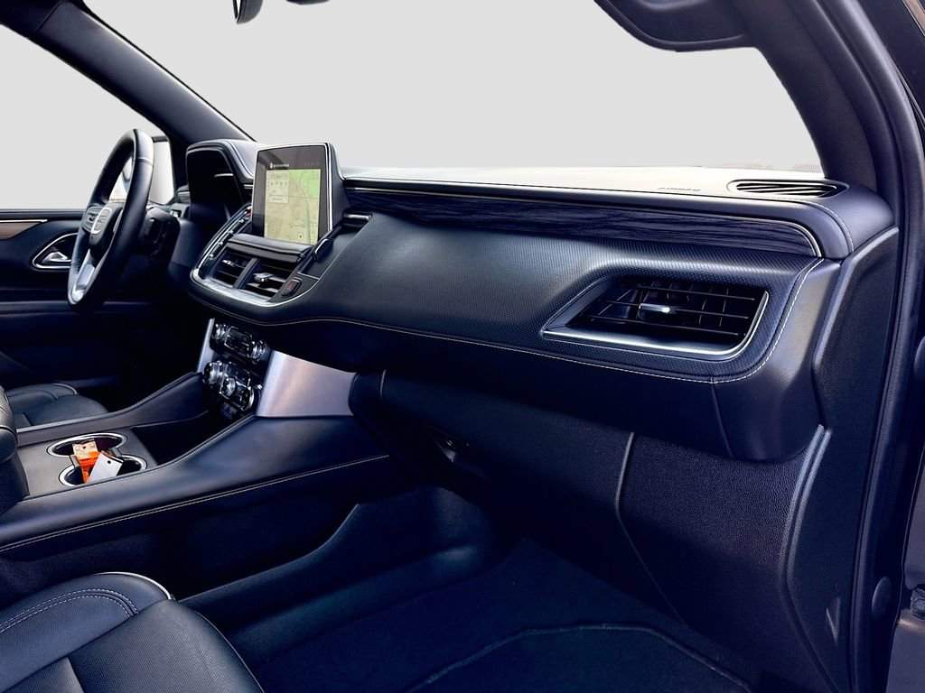 Used 2023 GMC Yukon SLT image 32