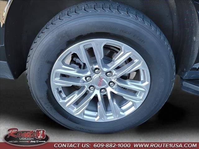 Used 2024 GMC Yukon SLT AWD/4WD image 6