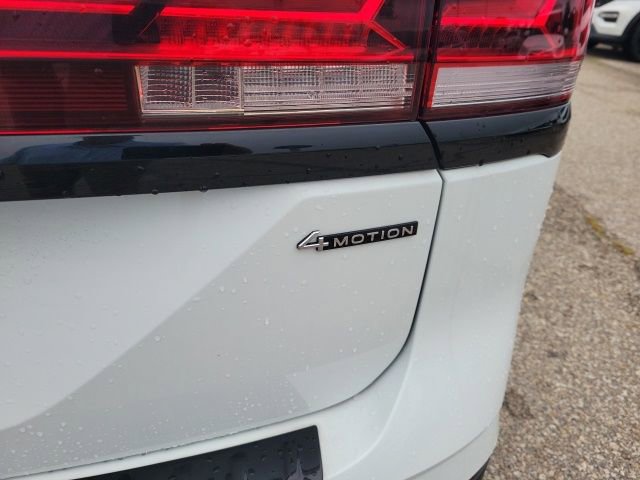 Used 2024 Volkswagen Atlas Peak Edition SE image 24