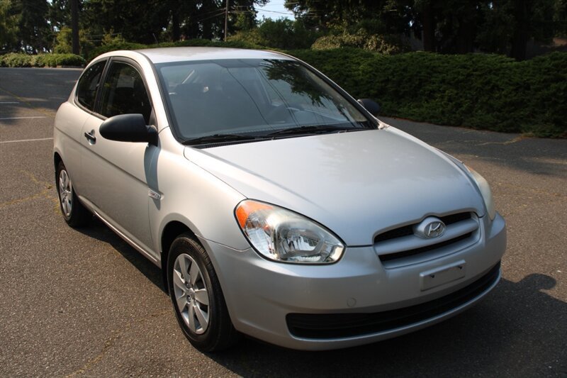 Used 2008 Hyundai Accent GS FWD image 2