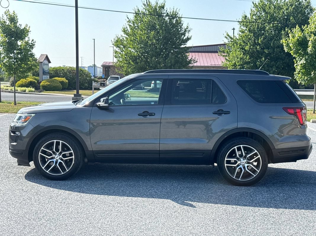 Used 2018 Ford Explorer Sport w/ Equipment Group 401A AWD/4WD image 5