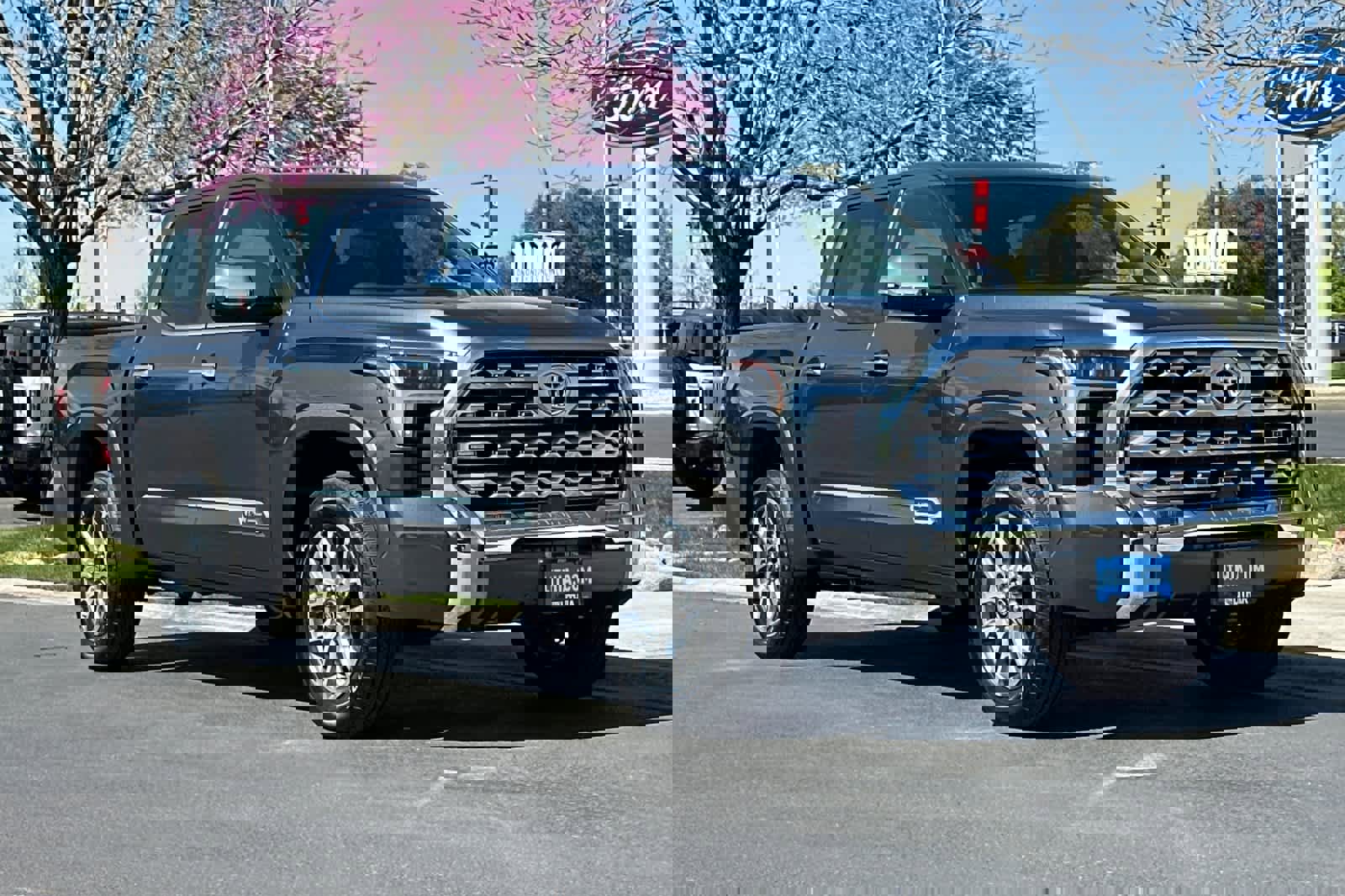 Used 2025 Toyota Tundra 1794 Edition image 9