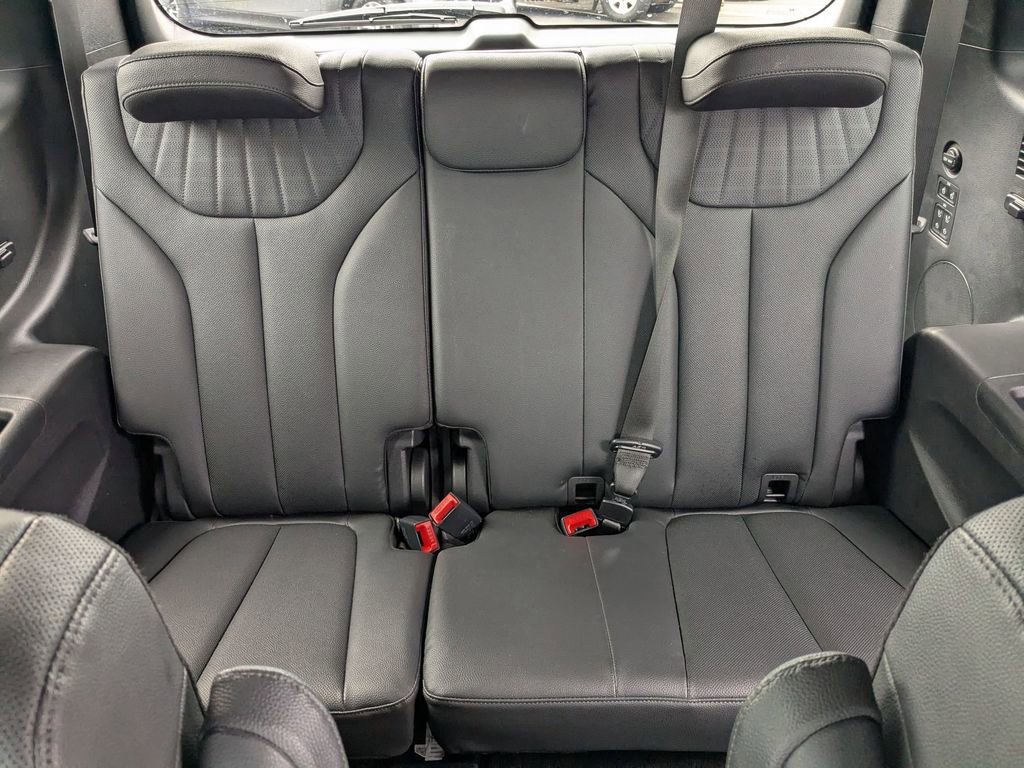 Used 2025 Hyundai Palisade Limited image 30