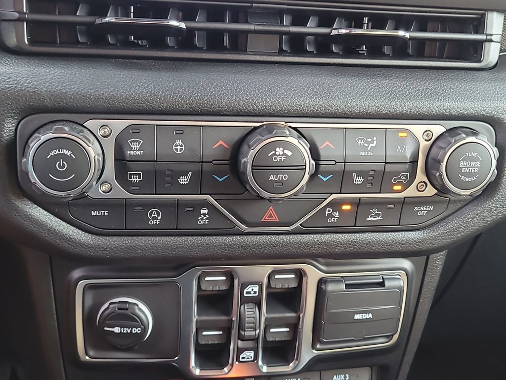 New 2026 Jeep Gladiator Willys AWD/4WD image 25