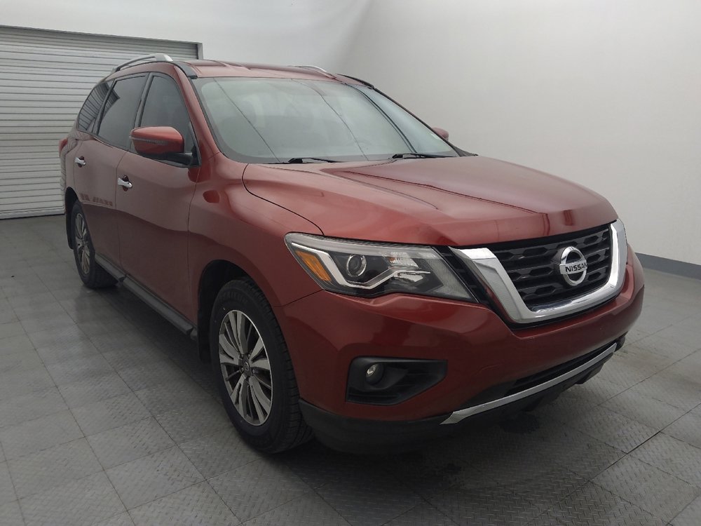 Used 2020 Nissan Pathfinder SV image 13