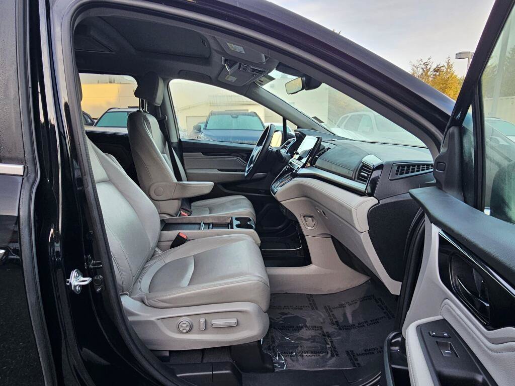 Certified 2022 Honda Odyssey Touring image 10