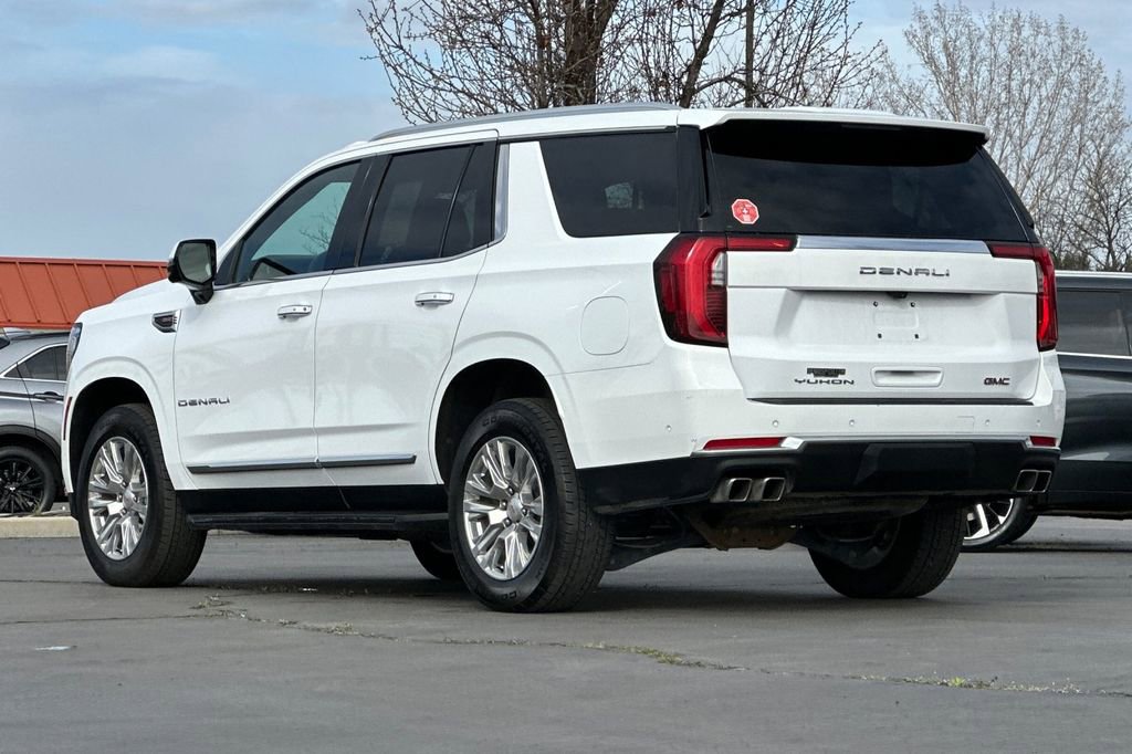 Used 2025 GMC Yukon Denali AWD/4WD image 6