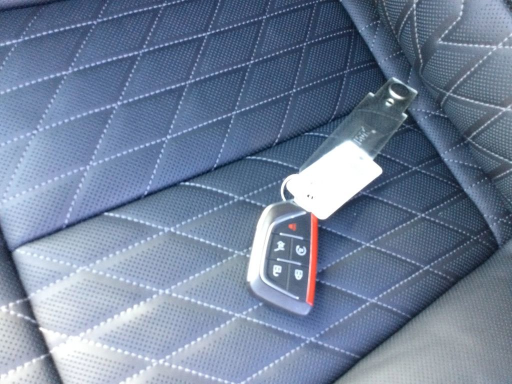 New 2026 Cadillac Lyriq V image 38